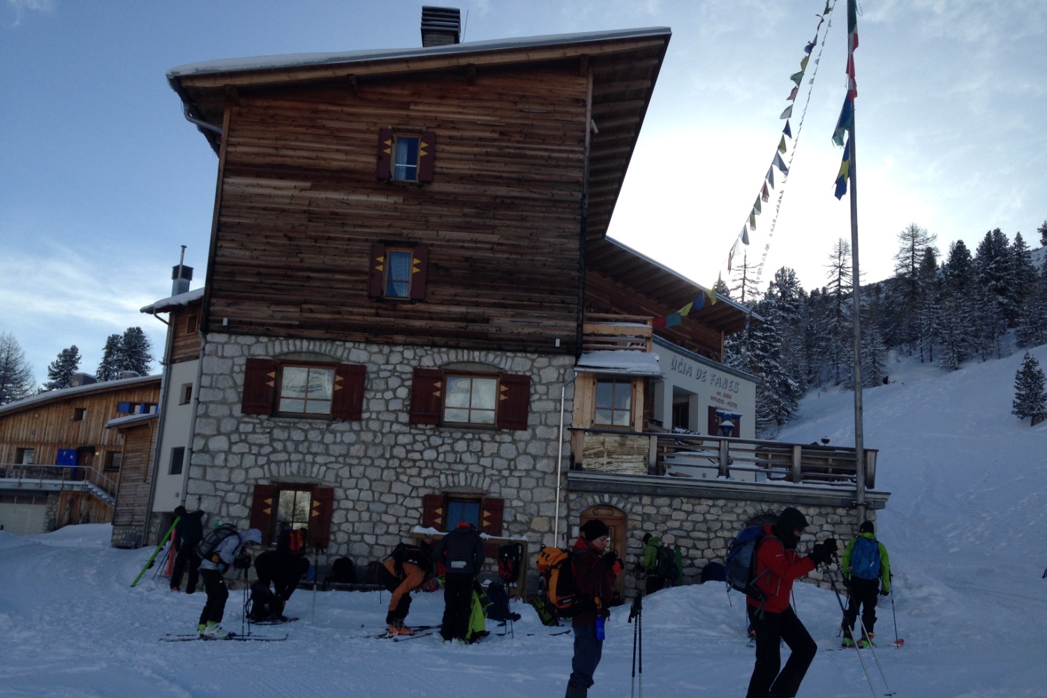 Klaar voor vertrek vanaf Rifugio Fanes