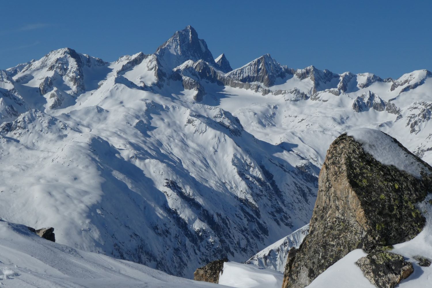 Finsteraarhorn in zicht